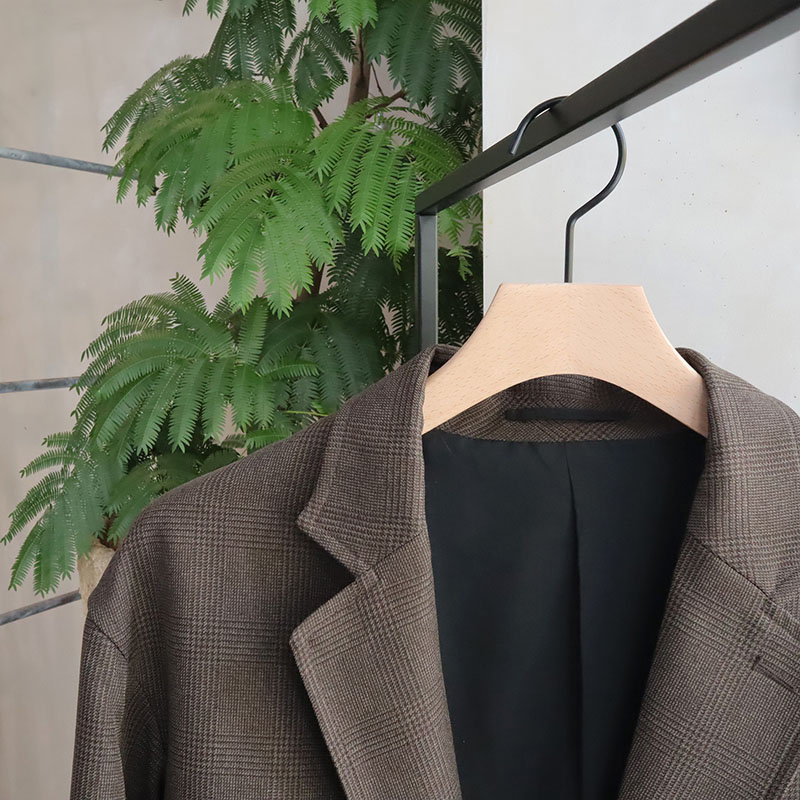 チャナカンパニー 木製ハンガー　メンズジャケット用 ブラックパーツ　10本セット TP-CHA4230B 1セット（ご注文単位10セット）【直送品】