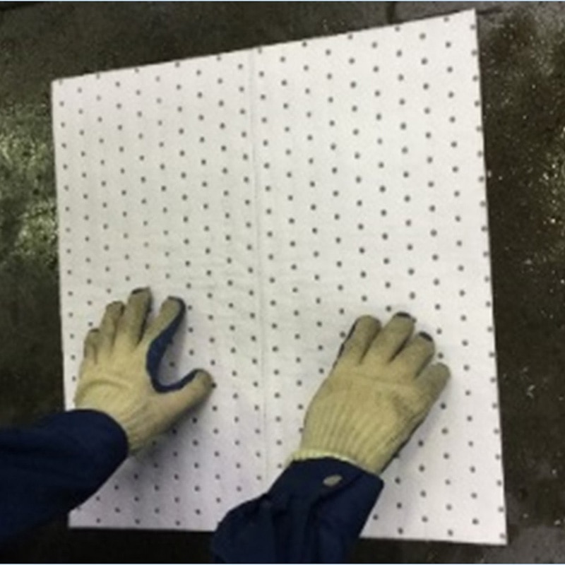 三愛 オイル吸着マット 3t×500×500mm 10091205P903500500 100枚/箱（ご注文単位1箱）【直送品】