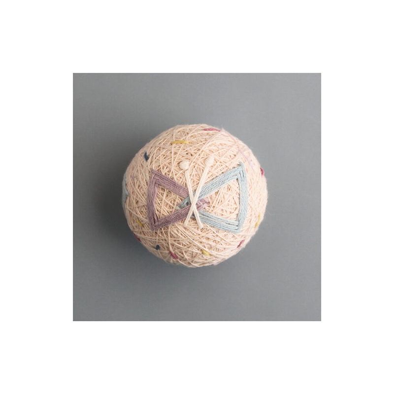 piece 草木染めの糸でつくるちいさなテマリ BUTTERFLY peach キット ピンク 全長約φ4.5cm PHC-092-1 1個(ご注文単位1個)【直送品】