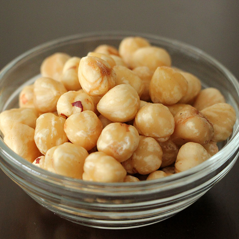 皮むきヘーゼルナッツ 200g 27245 1袋※軽(ご注文単位1袋)【直送品】