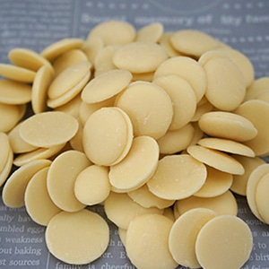 ＜冷蔵＞アラベスクブラン29　ホワイト 300g 27426 1袋※軽（ご注文単位1袋）【直送品】