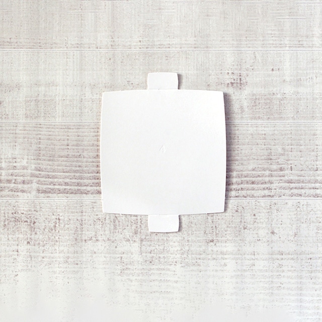 サガシキ ケーキ用紙トレー nw ホワイト 角4号 50枚入 NWT007AA_S_100 50枚/束(ご注文単位2束)【直送品】