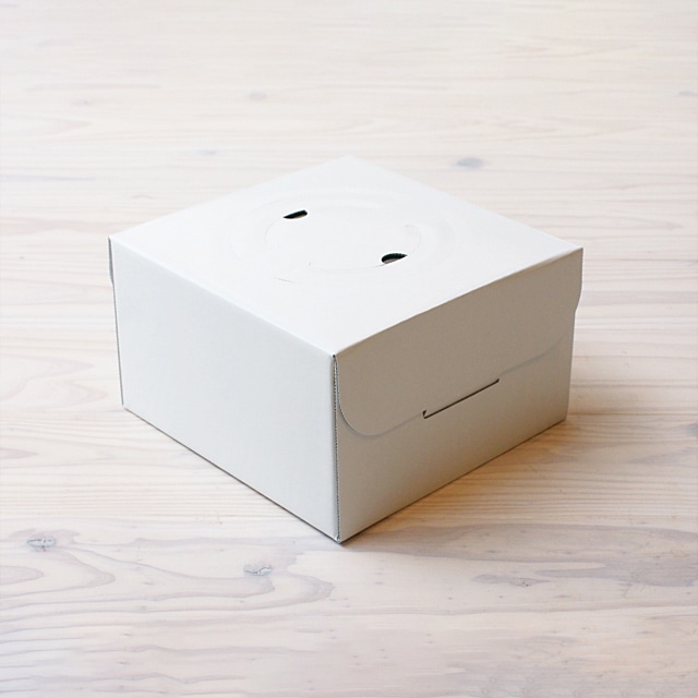 サガシキ ケーキ箱　白無地デコ箱 5号　H113　25枚入 WMJ003AA＿S＿100 25枚/束（ご注文単位4束）【直送品】