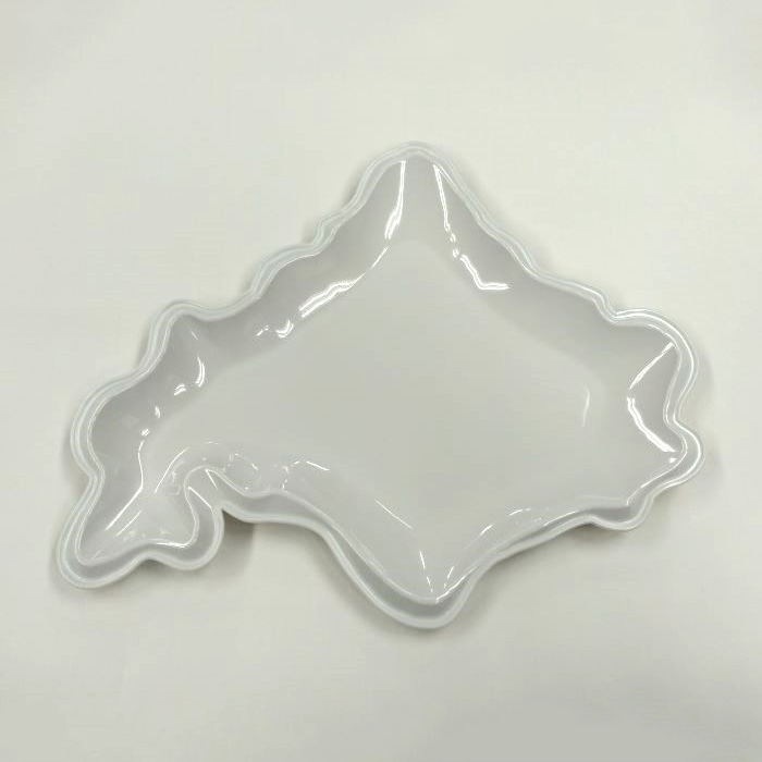ニシキ プラスチック皿 北の大地 白磁 10枚/袋（ご注文単位10袋）【直送品】