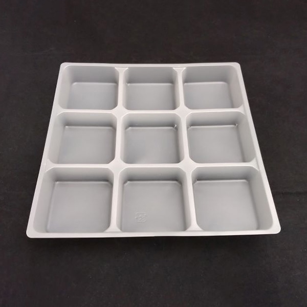 ニシキ プラスチック皿 角皿 9個中仕切 H-20 PPF 20枚/袋（ご注文単位12袋）【直送品】