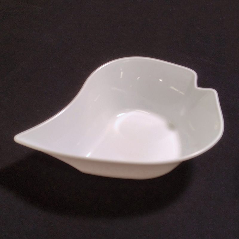 ニシキ プラスチック皿 若桜 13 ホワイト 25枚/袋(ご注文単位16袋)【直送品】