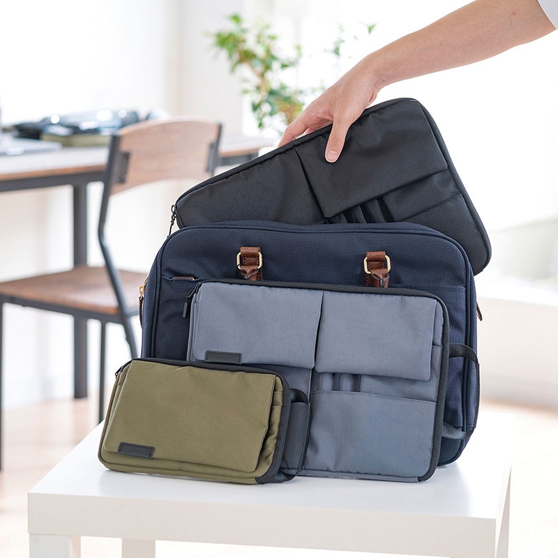 クツワ マルチワークケース　302DRGR B6 カーキ 1個（ご注文単位3個）【直送品】