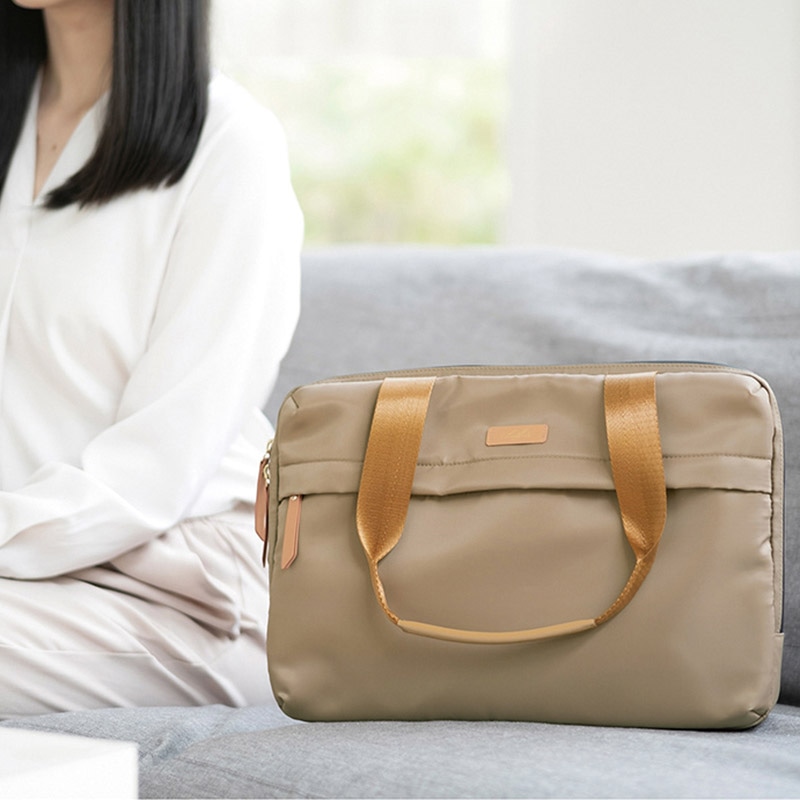 クツワ キャリングPCケース LF001BE カフェベージュ 1個(ご注文単位1個)【直送品】