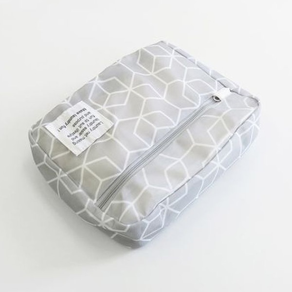 東和産業 まるごと洗えるランドリーポーチ M 1個(ご注文単位10個)【直送品】