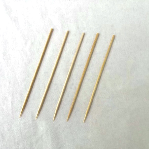 まるわ 竹串 800g箱入 13.5cm MB-011 1個(ご注文単位1個)【直送品】