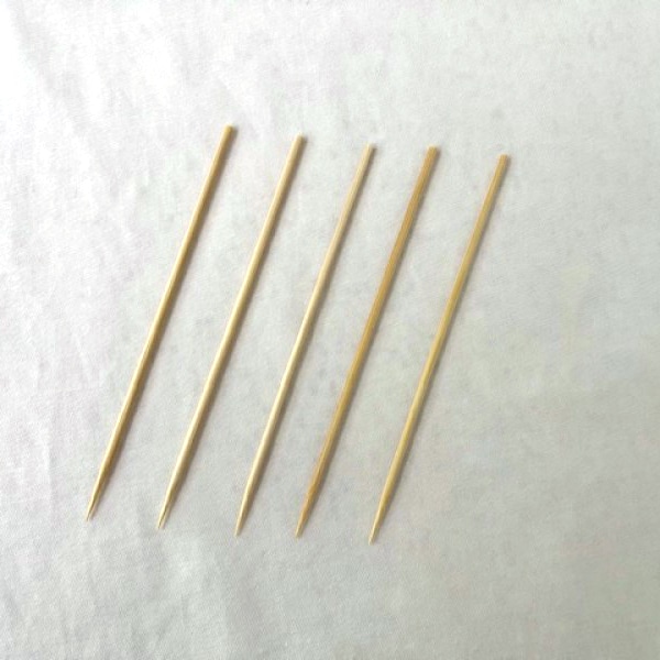 まるわ 竹串 1kg箱入 13.5cm MB-017 1箱(ご注文単位1箱)【直送品】