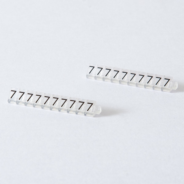 友屋 ニュープライスキューブ 補充用単品 M用 透明／黒文字 「7」 20粒 07106CL7 1袋（ご注文単位2袋）【直送品】