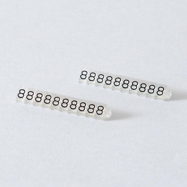 友屋 ニュープライスキューブ 補充用単品 S用 透明／黒文字 「8」 20粒 07107CL8 1袋（ご注文単位2袋）【直送品】