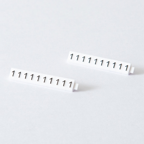 友屋 ニュープライスキューブ 補充用単品 M用 白／黒文字 「1」 20粒 07106BK1 1袋（ご注文単位2袋）【直送品】