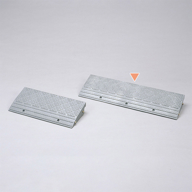 アイリスオーヤマ 段差プレート　幅90×高10cm グレー NDP-900E 1台（ご注文単位1台）【直送品】