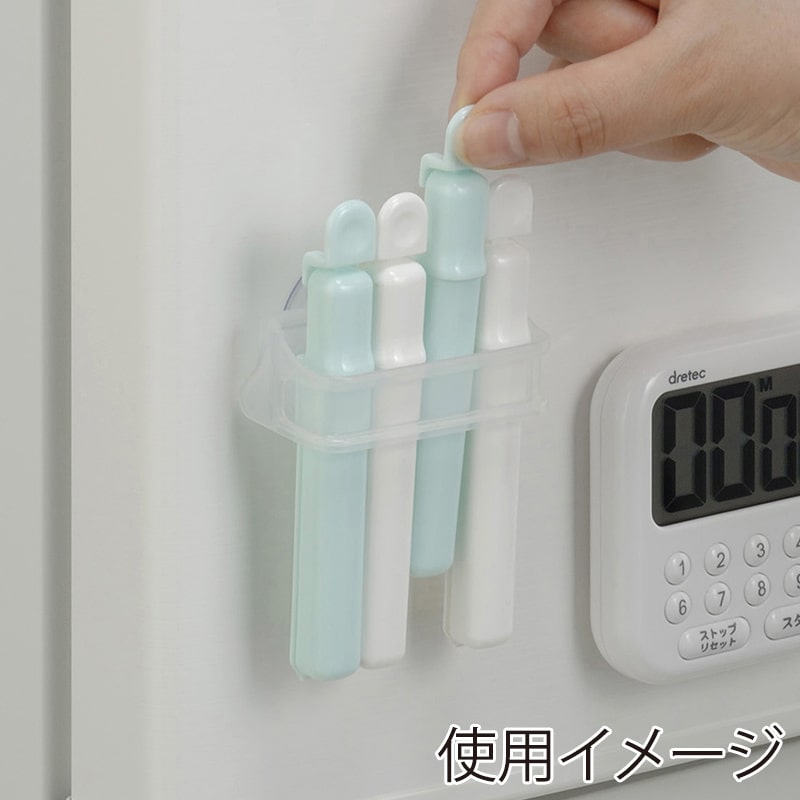 イノマタ化学 ホルダー付きクリップ S 4本入 ホワイト&ブルー 6215 1パック(ご注文単位1パック)【直送品】