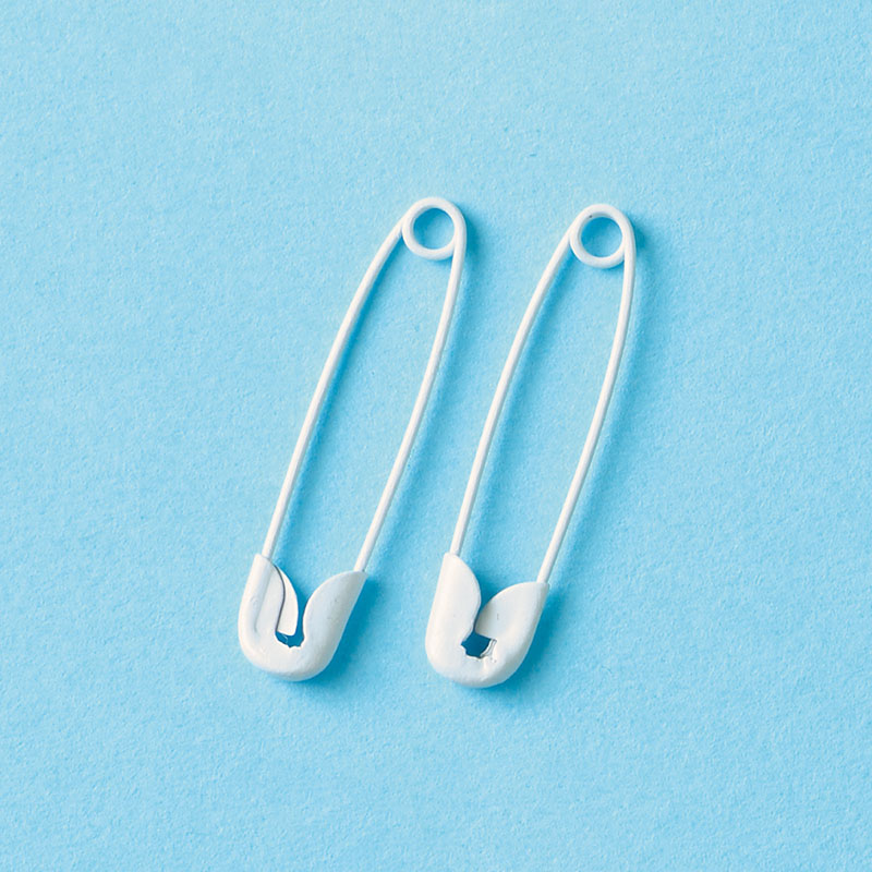 タカギ繊維 カラー安全ピン ホワイト 36本入 SBT-101 1袋（ご注文単位1袋）【直送品】