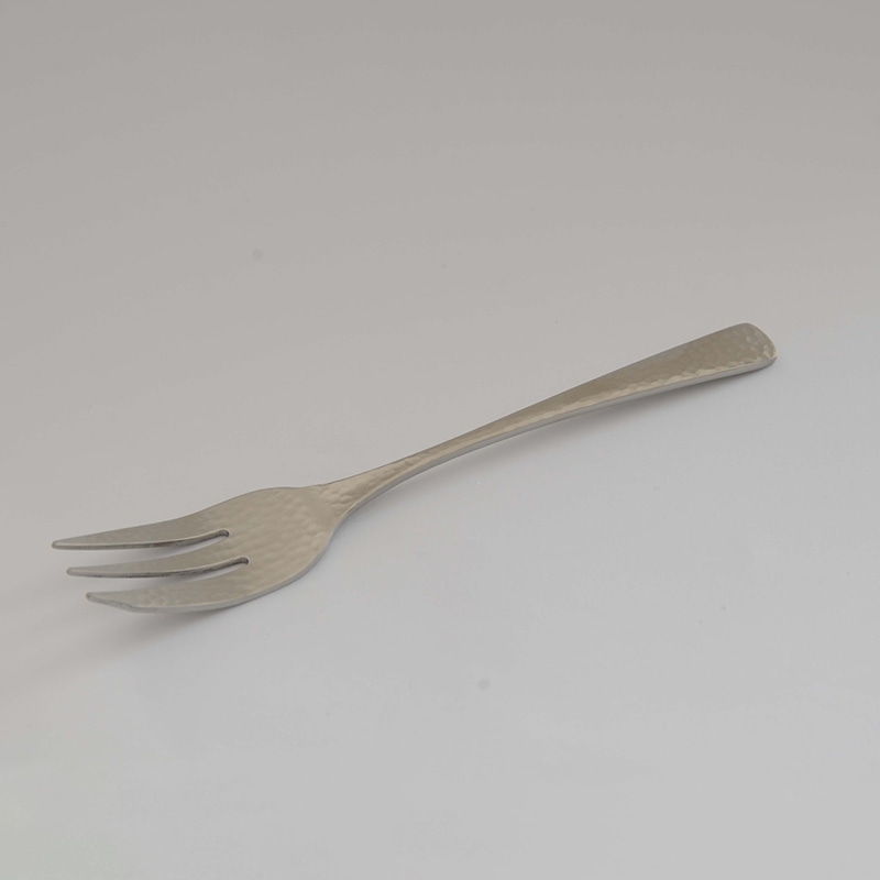18-8　和味　槌目入　ケーキフォーク   1個（ご注文単位1個）【直送品】
