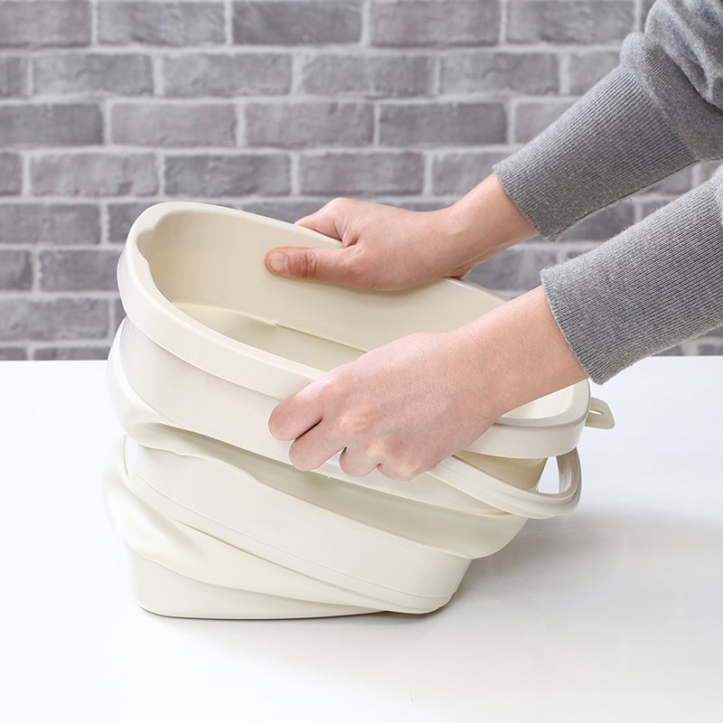 不二貿易 折りたたみバケツ 10L アイボリー 60684 1個（ご注文単位6個）【直送品】