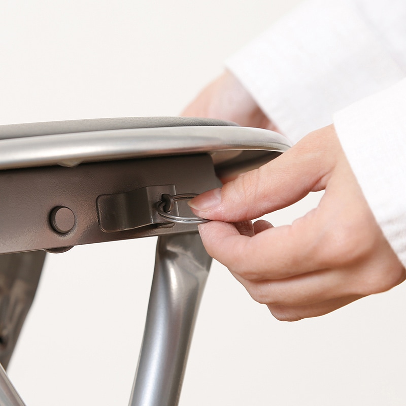 不二貿易 パイプ折りたたみイス ブラック FB-02BK(1010BK) 1台（ご注文単位6台）【直送品】