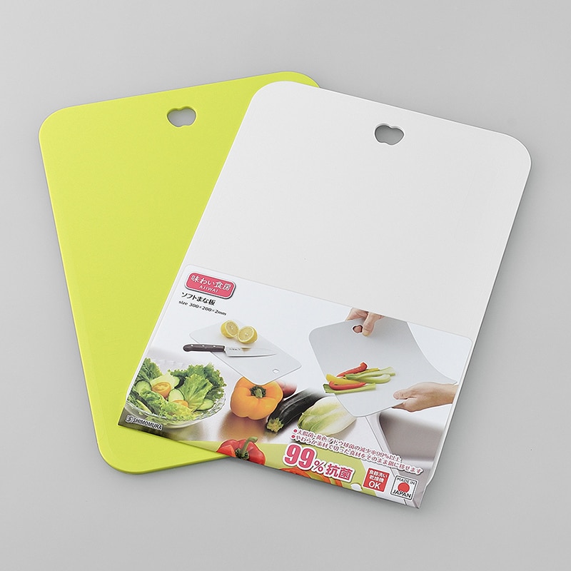 和平フレイズ 味わい食房 ソフトまな板 ホワイト AMS-673 1個（ご注文単位1個）【直送品】