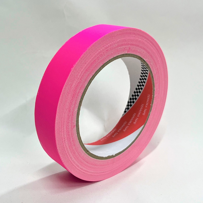 寺岡製作所 カラー布テープ ガッファーテープ No.145G 24mm×18.28m ピンク 1巻（ご注文単位12巻）【直送品】