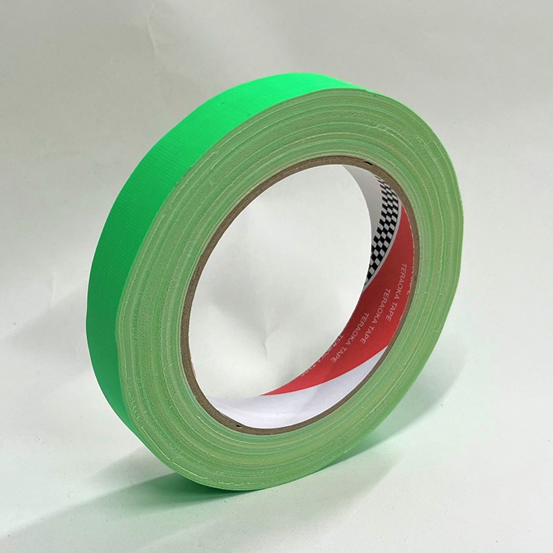 寺岡製作所 カラー布テープ ガッファーテープ No.145G 18mm×18.28m グリーン 1巻（ご注文単位16巻）【直送品】