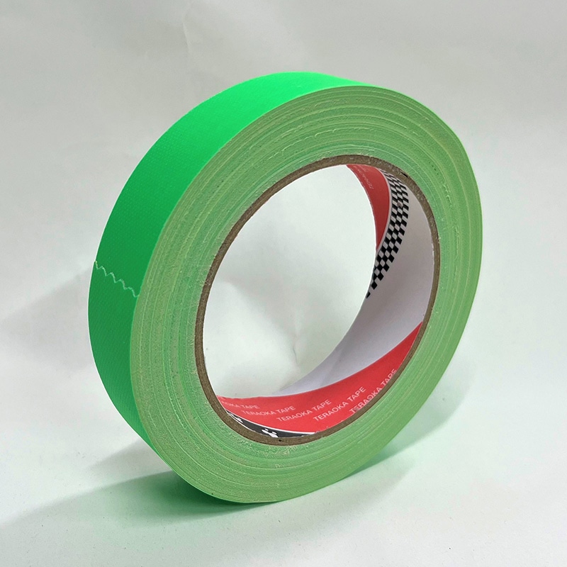 寺岡製作所 カラー布テープ ガッファーテープ No.145G 24mm×18.28m グリーン 1巻（ご注文単位12巻）【直送品】