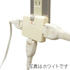 ヤザワコーポレーション 雷サージ付コーナータップ 3個口 黒 Y02CK300BK 1個(ご注文単位1個)【直送品】