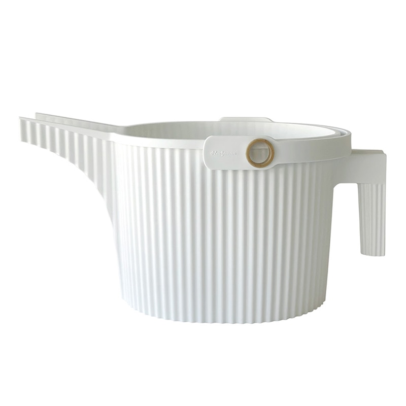 八幡化成 ガーデンビートル フォンタナジョウロ 5L ホワイト 244769 1個（ご注文単位1個）【直送品】