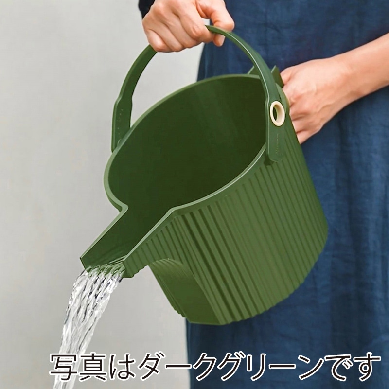 八幡化成 ガーデンビートル フォンタナジョウロ 5L ホワイト 244769 1個(ご注文単位1個)【直送品】