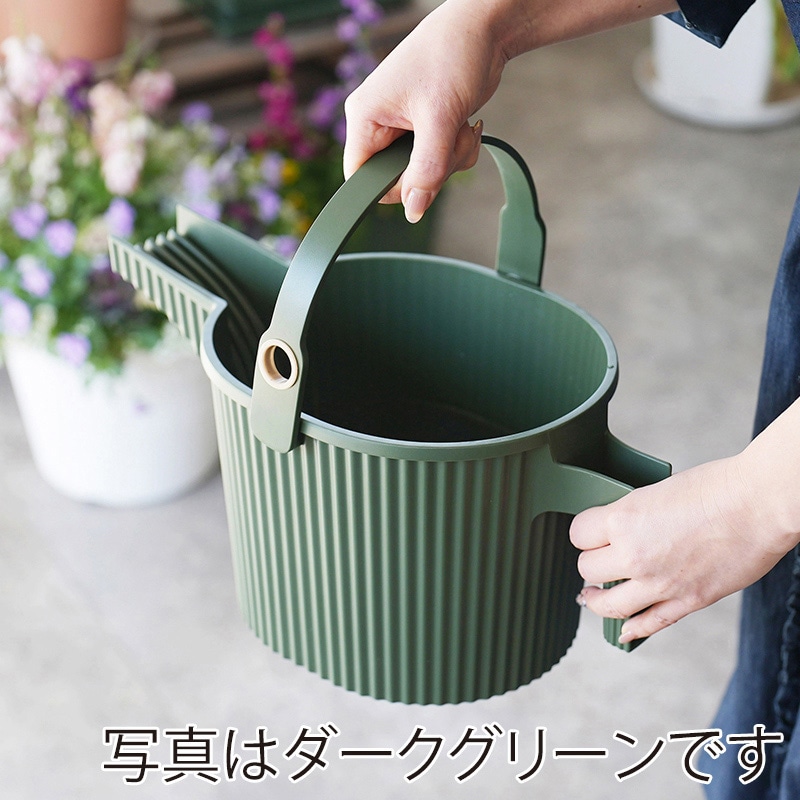 八幡化成 ガーデンビートル フォンタナジョウロ 5L ブラック 244783 1個(ご注文単位1個)【直送品】