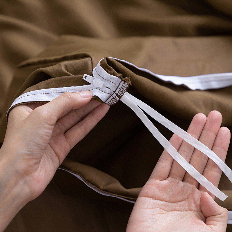 アイリスオーヤマ 掛け布団カバー サテン セミダブル ブラウン KKC-CS-SD 1枚(ご注文単位1枚)【直送品】