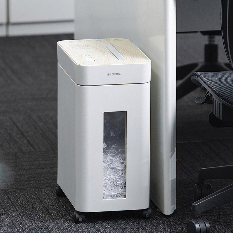 アイリスオーヤマ オフィスシュレッダー ホワイト OS-A17C-W 1台(ご注文単位1台)【直送品】