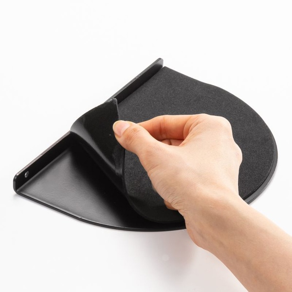 サンワサプライ モニタアーム補強プレート ブラック CR-LAPLT1BK 1個(ご注文単位1個)【直送品】