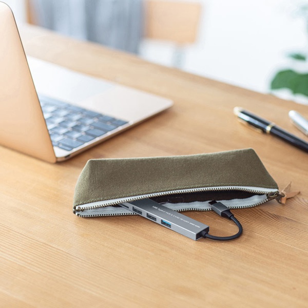 サンワサプライ USB Type-C コンボスリムハブ 3ポート カードリーダー付き USB-3TCHC19S 1個（ご注文単位1個）【直送品】