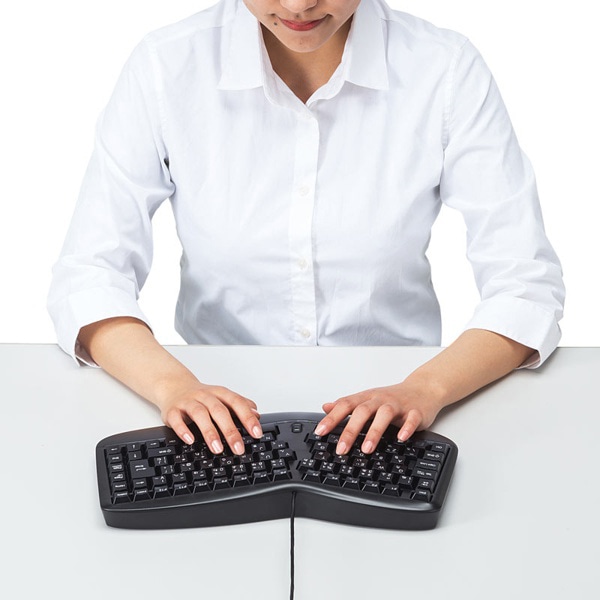 サンワサプライ エルゴノミクスキーボード SKB-ERG3BK 1個（ご注文単位1個）【直送品】