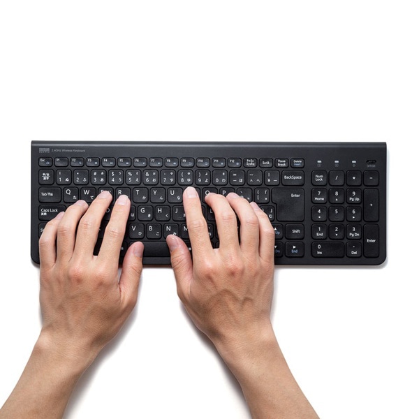サンワサプライ ワイヤレススリムキーボード テンキーあり ブラック SKB-WL31BK 1個（ご注文単位1個）【直送品】