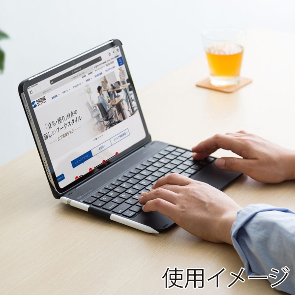 サンワサプライ Bluetoothキーボードタッチパッド内蔵 ブラック SKB-BTIPAD3BK 1個（ご注文単位1個）【直送品】