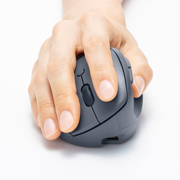 サンワサプライ 静音 Bluetooth 小型エルゴノミクスマウス ブラック MA-EBBS522BK 1個（ご注文単位1個）【直送品】