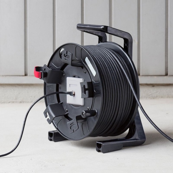 サンワサプライ 屋外用巻取り延長LANケーブル カテゴリ6A 0.2m KB-MKE21BK 1個（ご注文単位1個）【直送品】