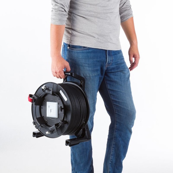 サンワサプライ 屋外用巻取り延長LANケーブル カテゴリ6A 0.2m KB-MKE21BK 1個（ご注文単位1個）【直送品】