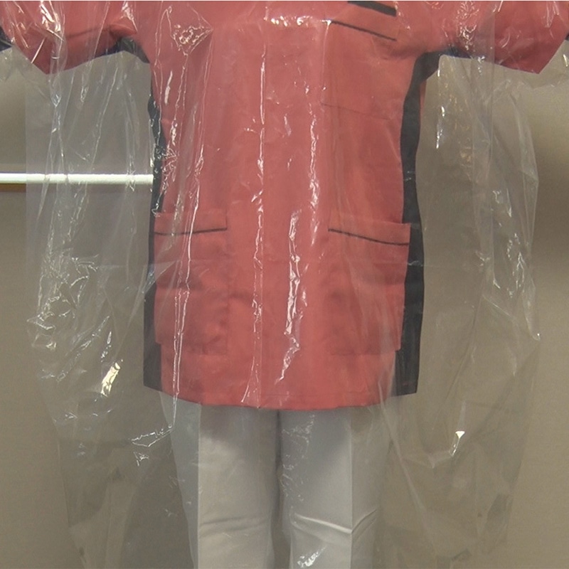 (株)ミヤゲン 使い捨て長袖プラスチックガウン Lサイズ 厚手 100枚/箱(ご注文単位1箱)【直送品】