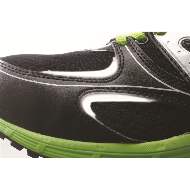 ジーベック 男女兼用 プロスニーカー 22.5 ブラック 85130 1枚（ご注文単位1枚）【直送品】