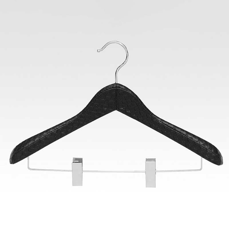 シンビ 合皮巻きハンガー　TM-R ピンチ付き ブラック 1個（ご注文単位1個）【直送品】