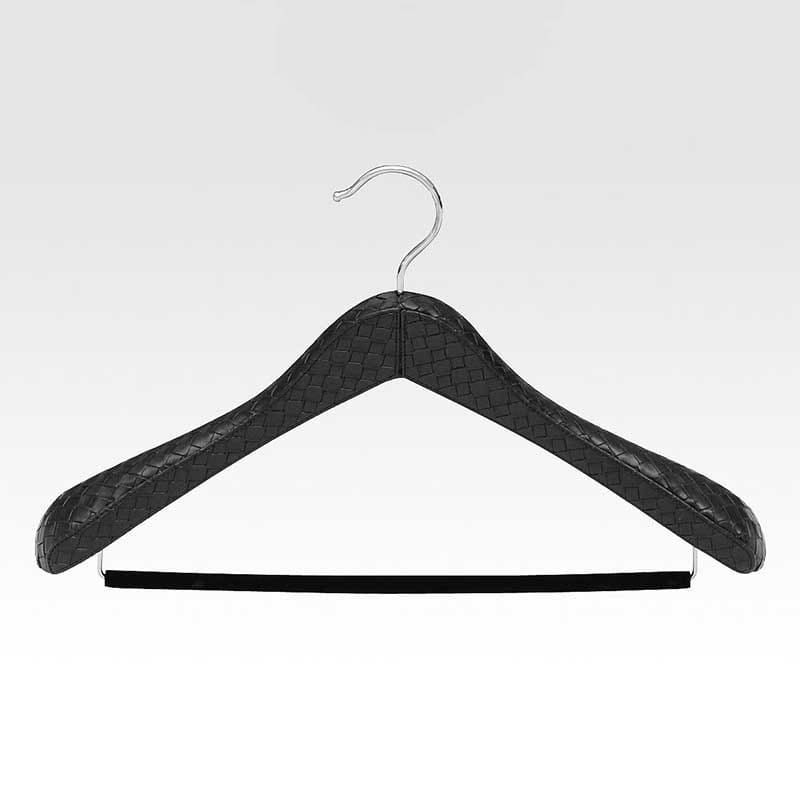 シンビ 合皮巻きハンガー　TM-Q ピンチなし ブラック 1個（ご注文単位1個）【直送品】