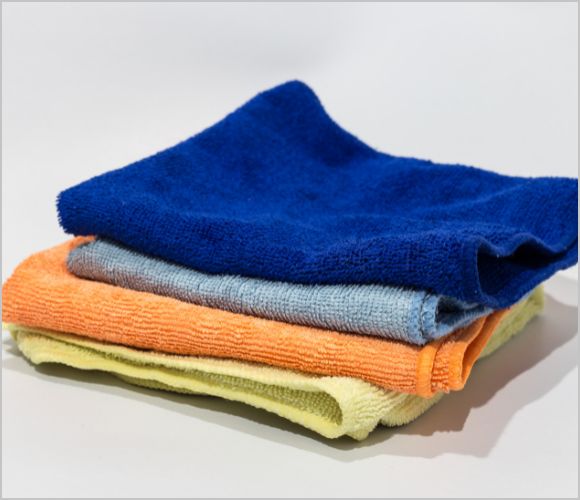 マイクロファイバークロスの効果的な使い方｜用途別掃除ポイントを解説