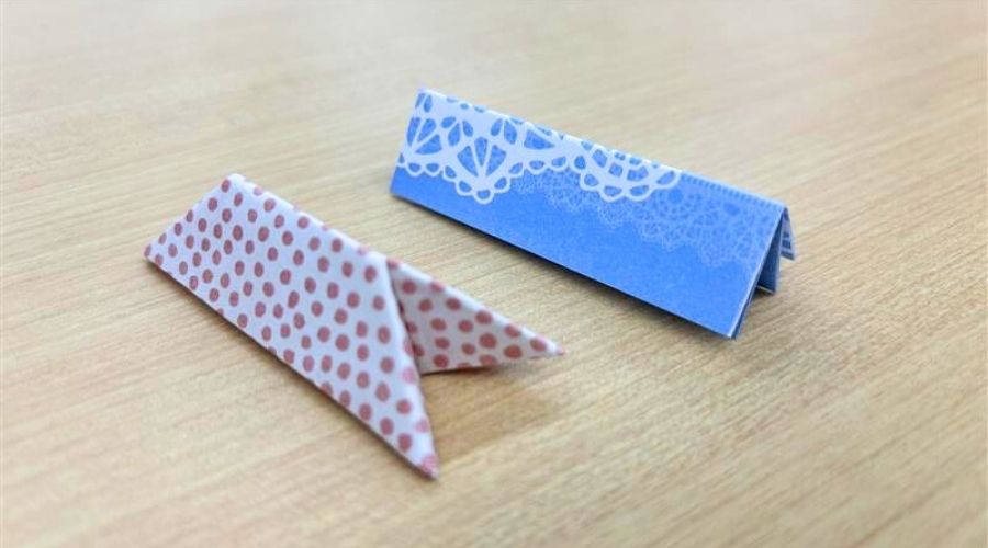 半分に折るだけの箸置き完成