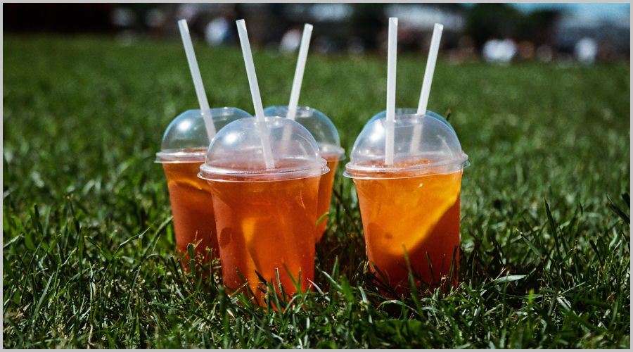 安全に使うためのプラスチックコップの選び方と利用シーン