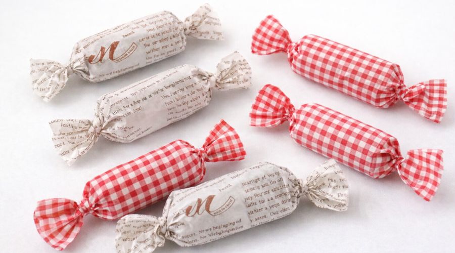 ワックスペーパーで包むキャンディ風ラッピング